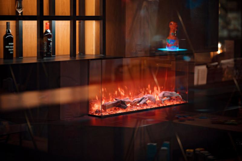 DAMIAN JASNA - G - Lobby