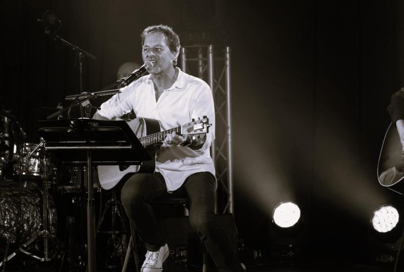 DAMIAN JASNA - G - Hotelové akcie