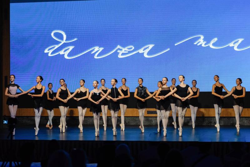 DAMIAN JASNA - G - Hotelové akcie