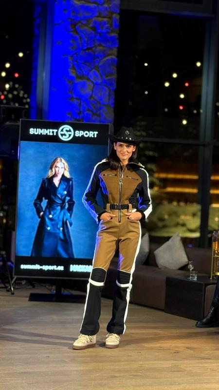 DAMIAN JASNA - G - Hotelové akcie