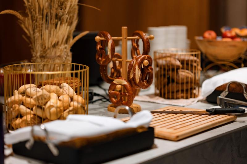 DAMIAN JASNA - G - The Quarter reštaurácia