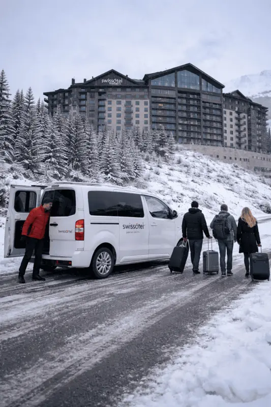 DAMIAN JASNA - O rezorte článok